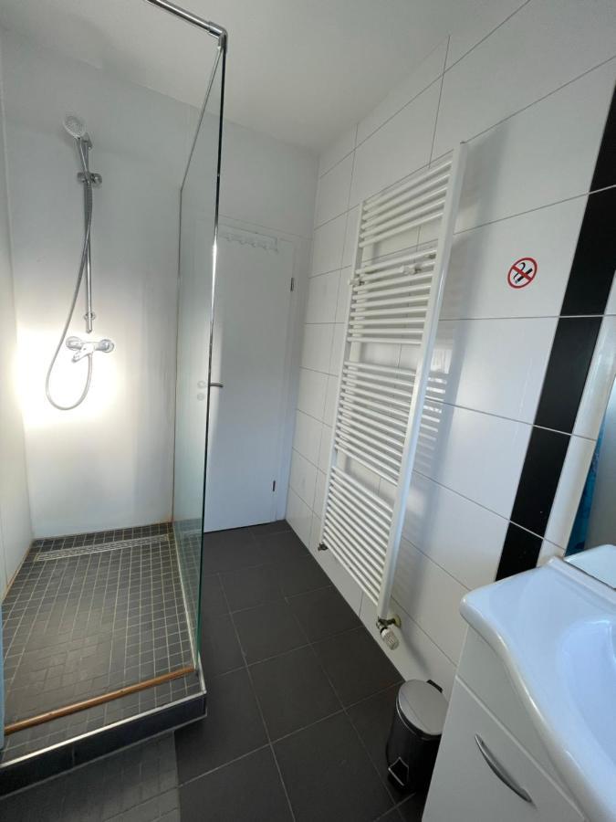 Schoene Zentrale Zimmer In Wilhelmshaven Apartment Luaran gambar