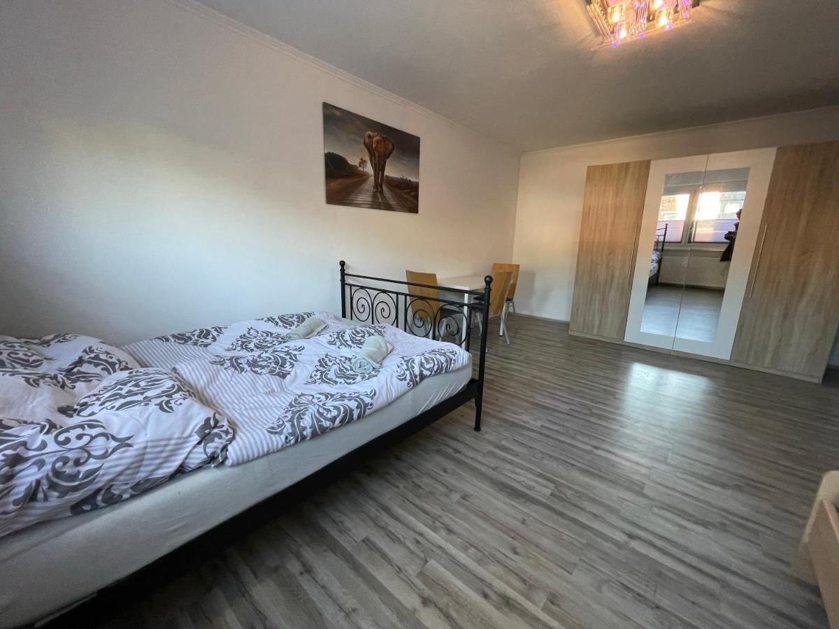 Schoene Zentrale Zimmer In Wilhelmshaven Apartment Luaran gambar