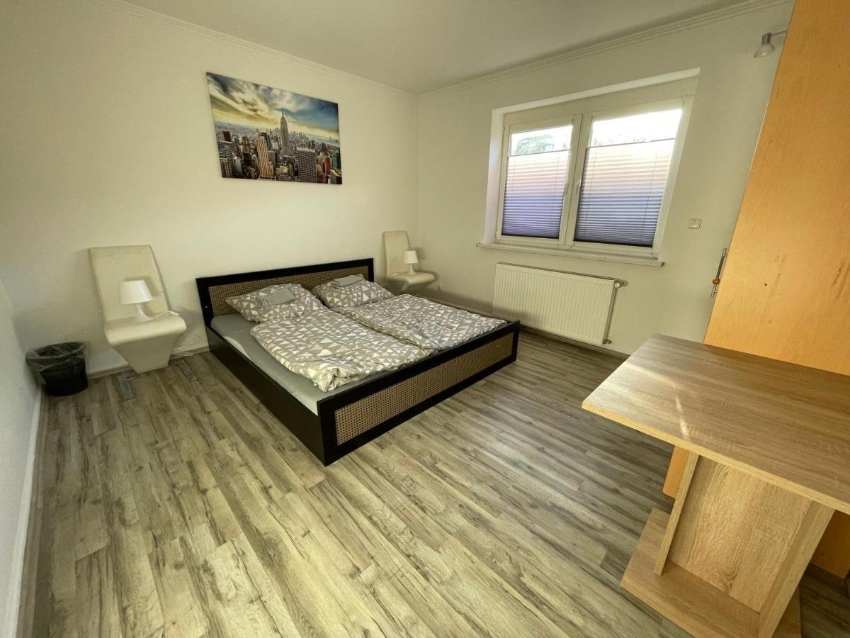 Schoene Zentrale Zimmer In Wilhelmshaven Apartment Luaran gambar