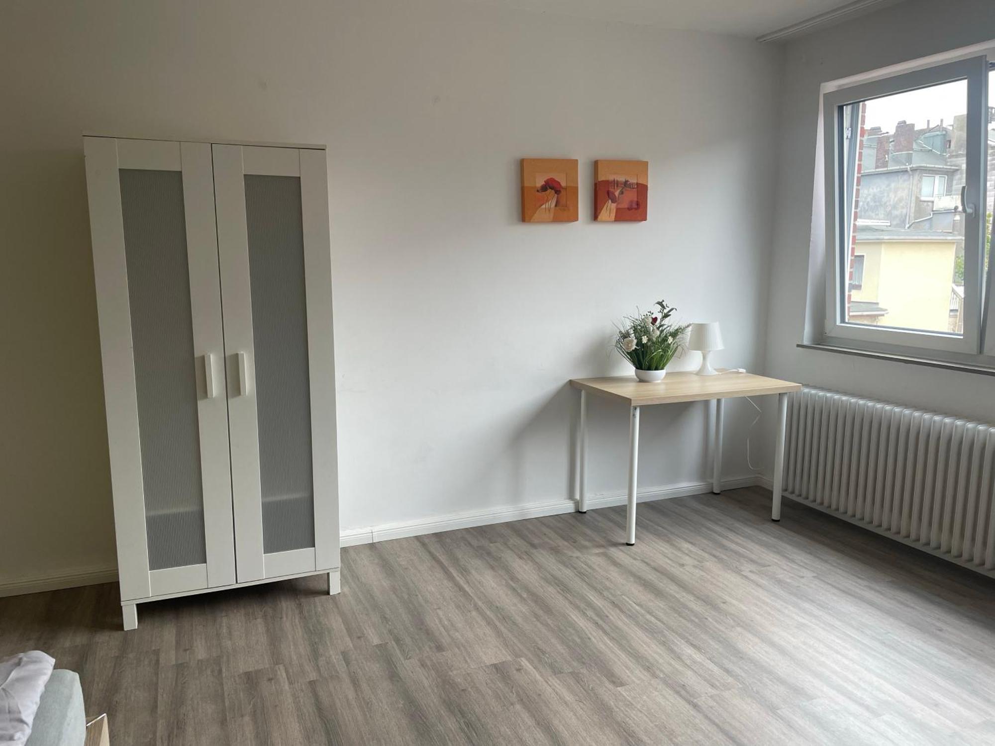 Schoene Zentrale Zimmer In Wilhelmshaven Apartment Luaran gambar